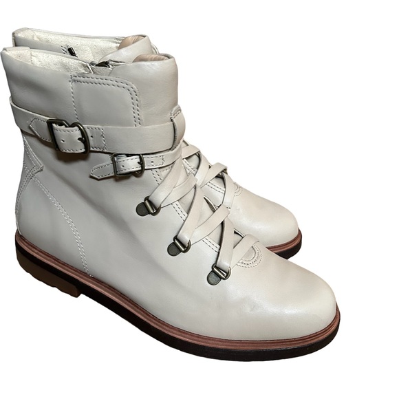 NIB Timberland Lace Ankle Boot White Full Grain Size 9 HOST PICK🍾🍾 - Picture 5 of 6